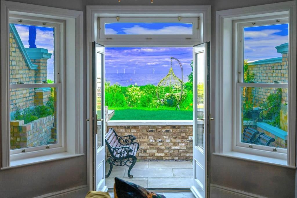 Apartment Stylish Beachfront Bolthole With Stunning Sea Views And Luxury Touches